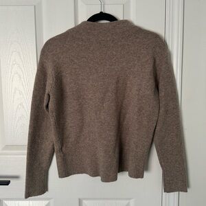 Uniqlo Knit Sweater in Size XS
